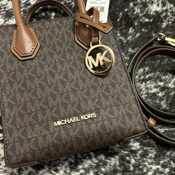 Michael Kors extra small Mercer