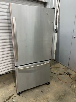 Beautiful fridge stainles 30 wide $220 working great