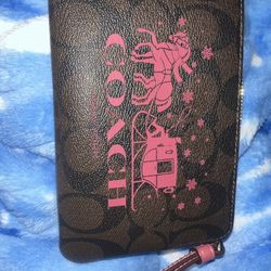 Coach Wristlet Horse & Carriage 