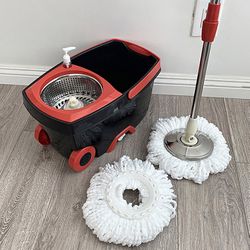 (NEW) $25 Deluxe Black Spin Mop Wheels and Extended Handle with 2x Microfiber Mop Heads 