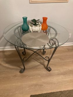 Round Glass Top Dining Table with Iron Base (NEW)