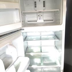 Frigidaire Top -Frezeer Refrigerator 