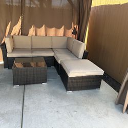 4 Piece Outdoor Patio Sectional Furniture Set.