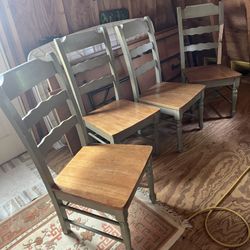 Set Is 4 Solid Wood Chairs