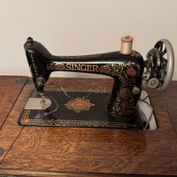 Antique Singer Model 66 Sewing Machine