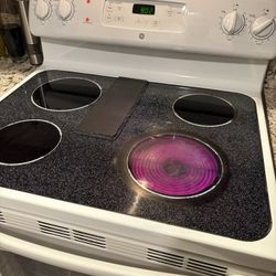 White Electric Stove 4 Burner 