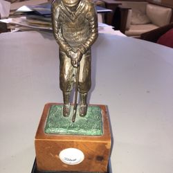 Vintage Bronze Golfer Titleist 