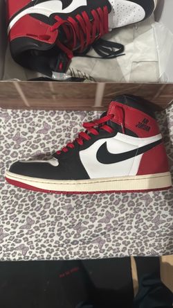 Air Jordan 1 Black Toe
