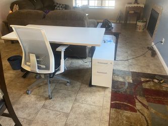 Ergonomic stand up desk