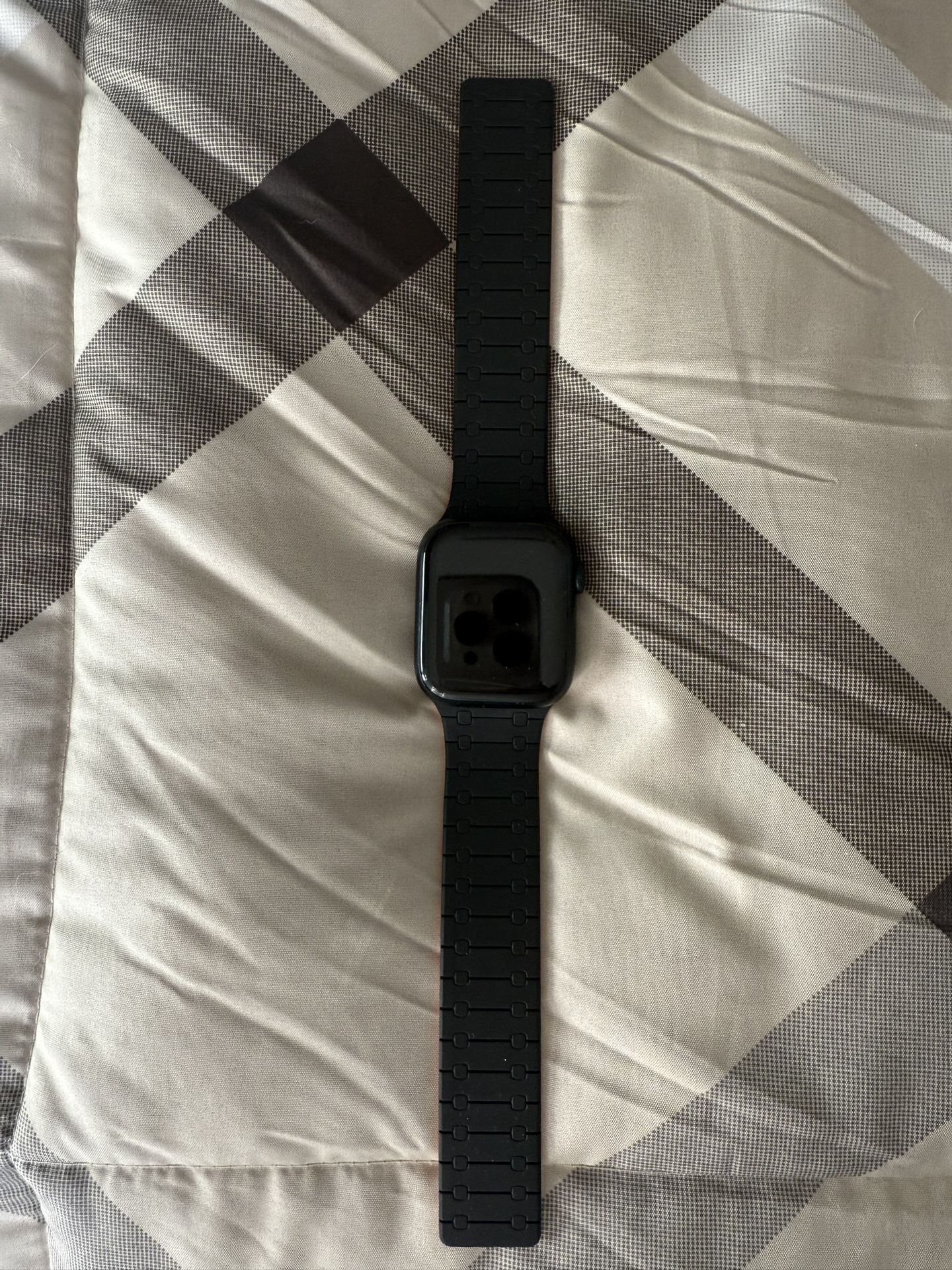 Apple Watch 9 45mm Cellular