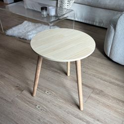 Modern Light Wood Round Side Table, Bedside Nightstand End Table