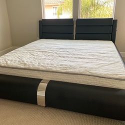 Modern Black Platform Bed Frame : Queen, King, Cali King 