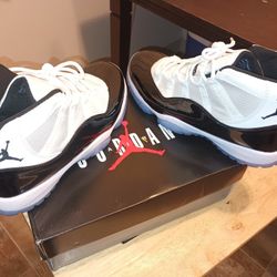 Jordan 11s 