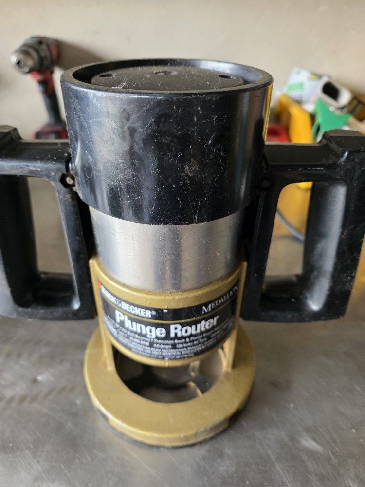 Plunge Router