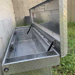 Craftsman 71-inch Silver Aluminum Crossover Truck Tool Box