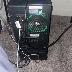 Pc and Monitor For Sale HDMI Come Install With Every Wireless Or Wire Cord That Come With It, On Top Of That Xbox Controller That Come With It