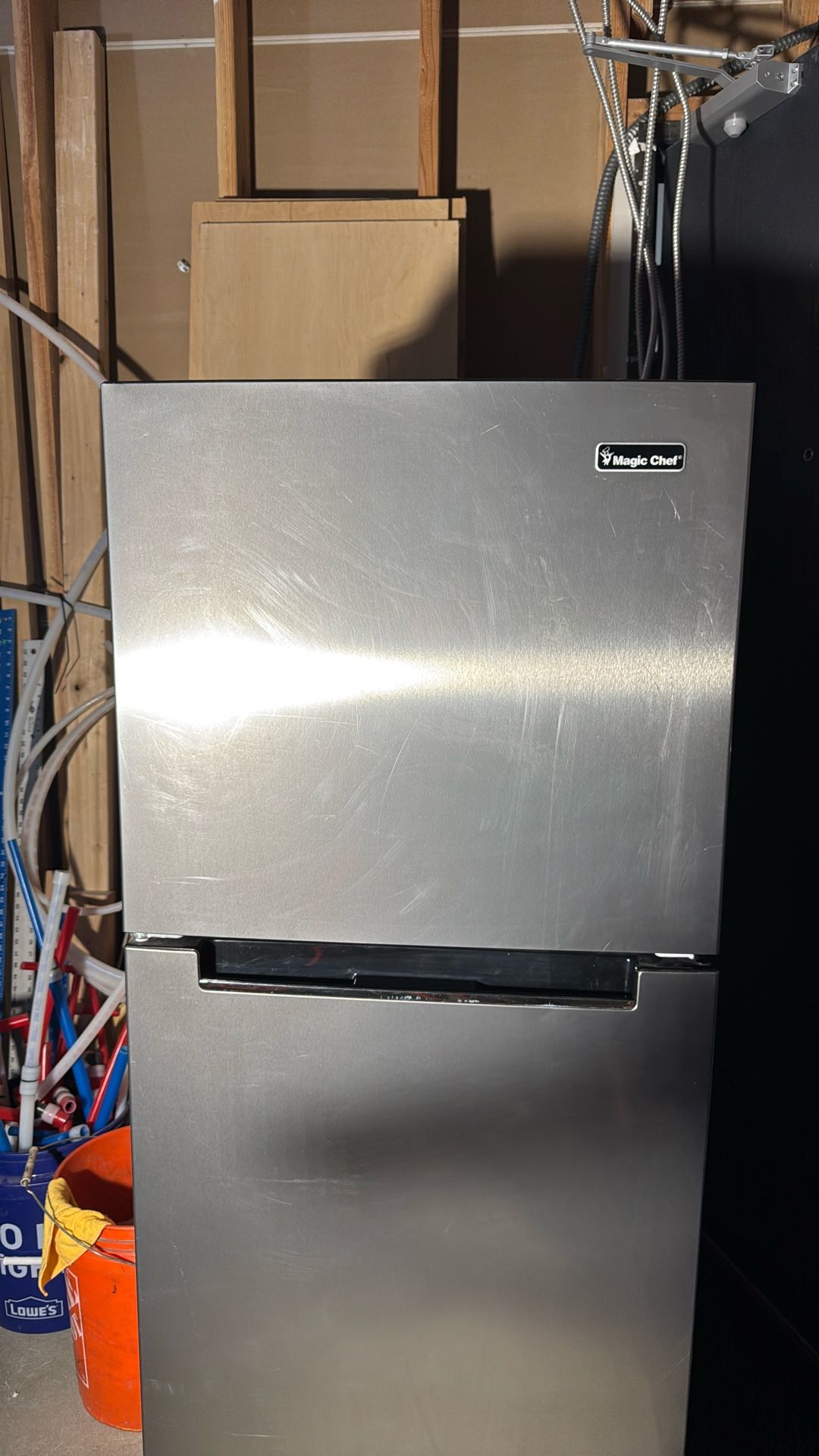 10.1 cu. ft. Top Freezer Refrigerator in Platinum Steel