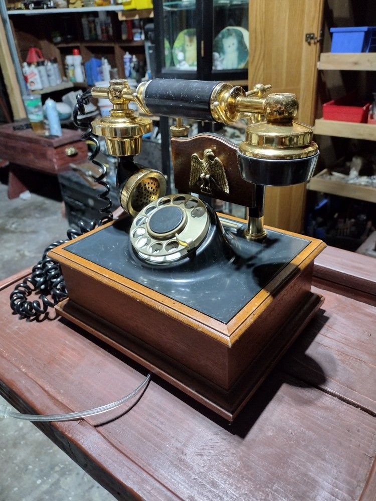 Vintage Early American Tel Genuine Bell 1980 Rotary & Plastic