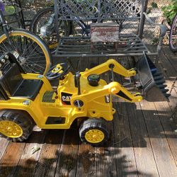 Cat Kids Ride On Loader 