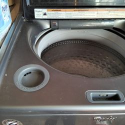 Used Whirlpool Smart Washer &Gas Dryer