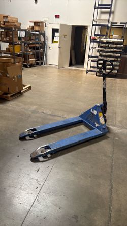 Free pallet jack