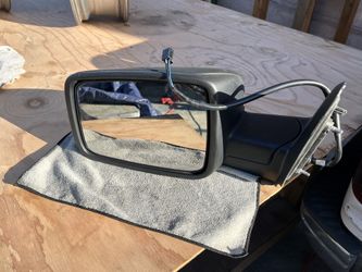 2009 Dodge Ram Side View Mirror 