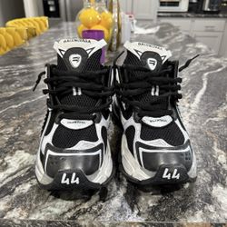 Black,white Balenciga Runners