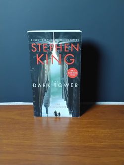 Dark Tower I: The Gunslinger By Stephen King