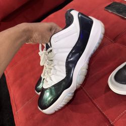 Air Jordan 11 Emerald Low – Sz 10.5