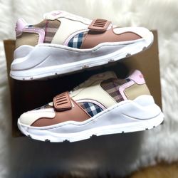 Burberry Sneakers