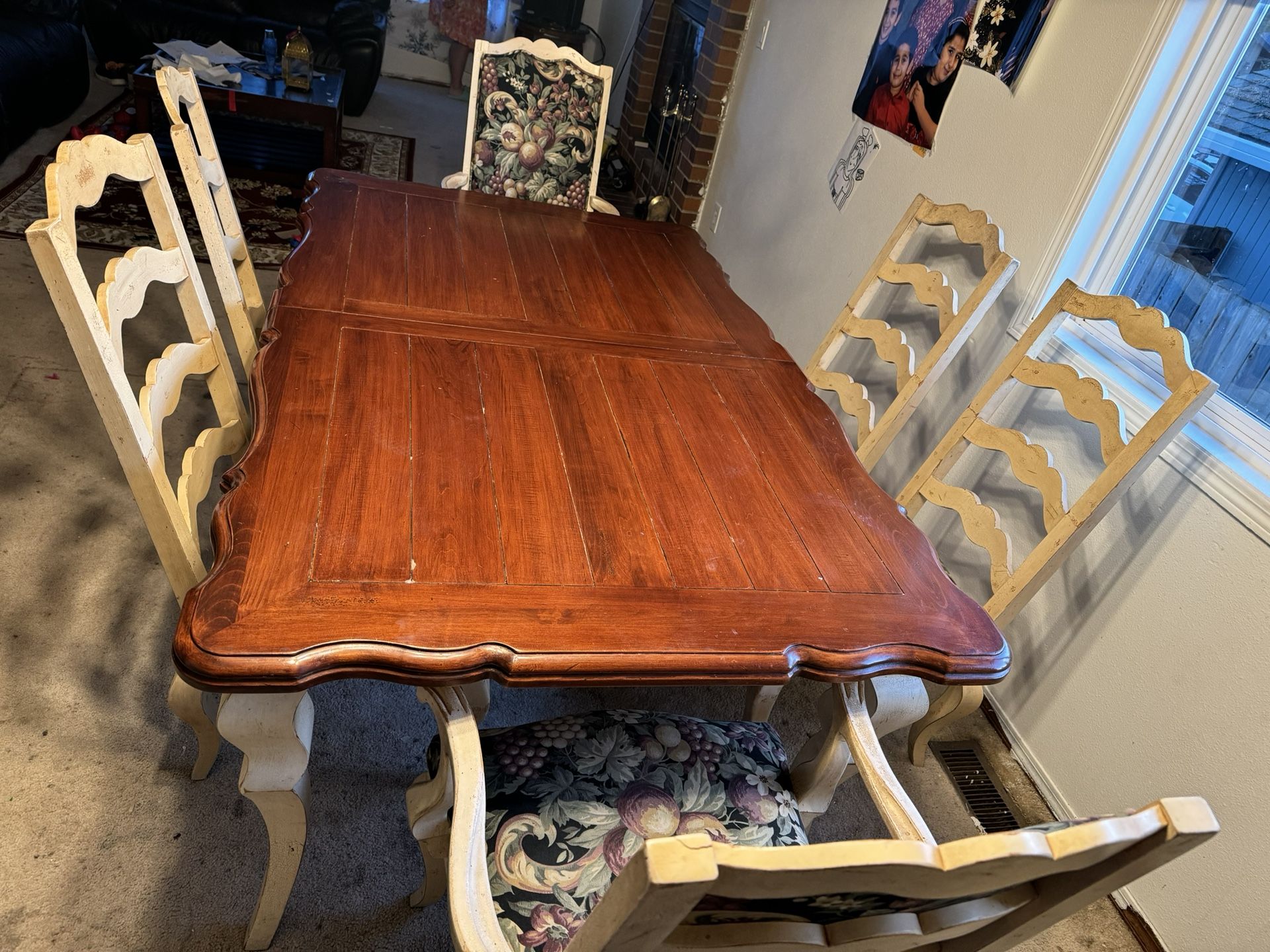 Dining Table And Chairs 