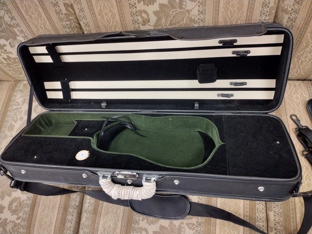 VIOLIN CASE