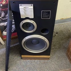 12 inch Marantz speakers pair