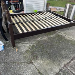 Nice  Modern Full Bed Frame (excellent 