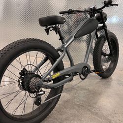 New! Electric Bike, E-bike Cruiser, Bafang 1200 W Motor, Retro Sleek, Cheetah, Hidden Battery Samsung, 26” Fat Tire, Free Delivery! 🚚
