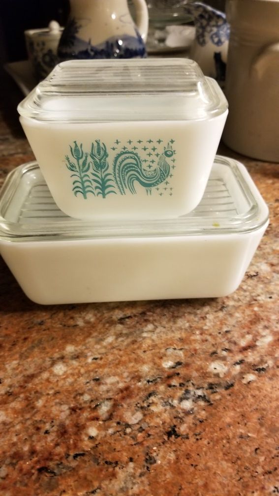 Pyrex 501,502 amish, 401 bowl