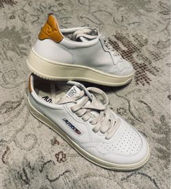 Autry Medalist size eu 39/ us 7