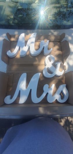MR &MRS sign $$10$$$