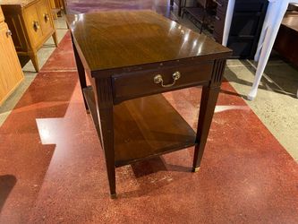 MERSMAN Federal Style Side Table with Single Drawer