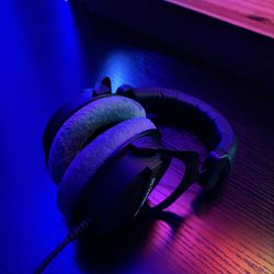 Beyerdynmaic dt 990 pro x