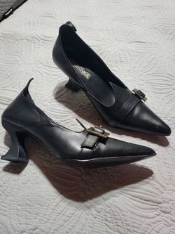 ladies black costume shoes