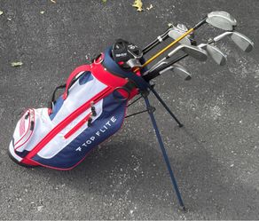 Set Of Top Flite Youth Golf Clubs With Bag