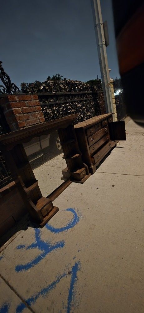Free Dresser And Mirror Set