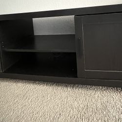 TV Stander