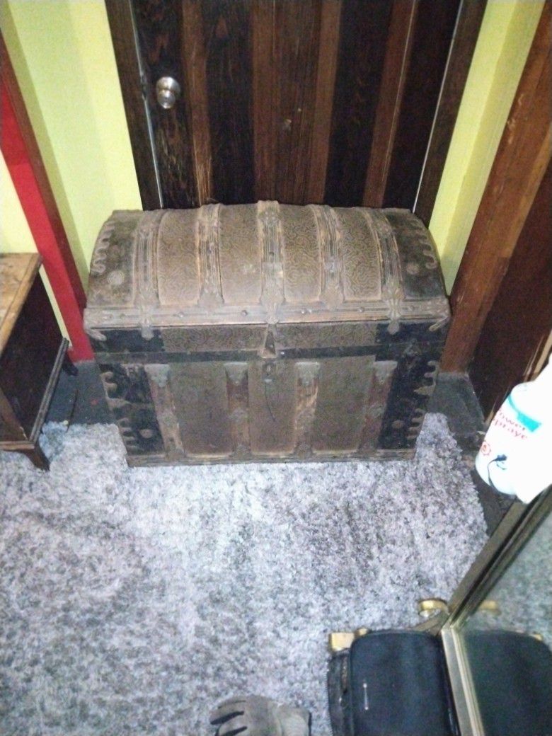 1800 Metal And Oak Chest