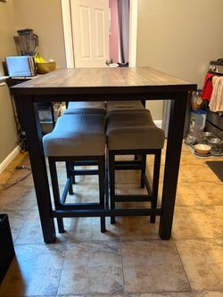 Bar Height Dining Table with 4 Stools