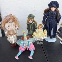 VINTAGE DOLL COLLECTION WITH SOME VINTAGE CHRISTMAS FIGURES