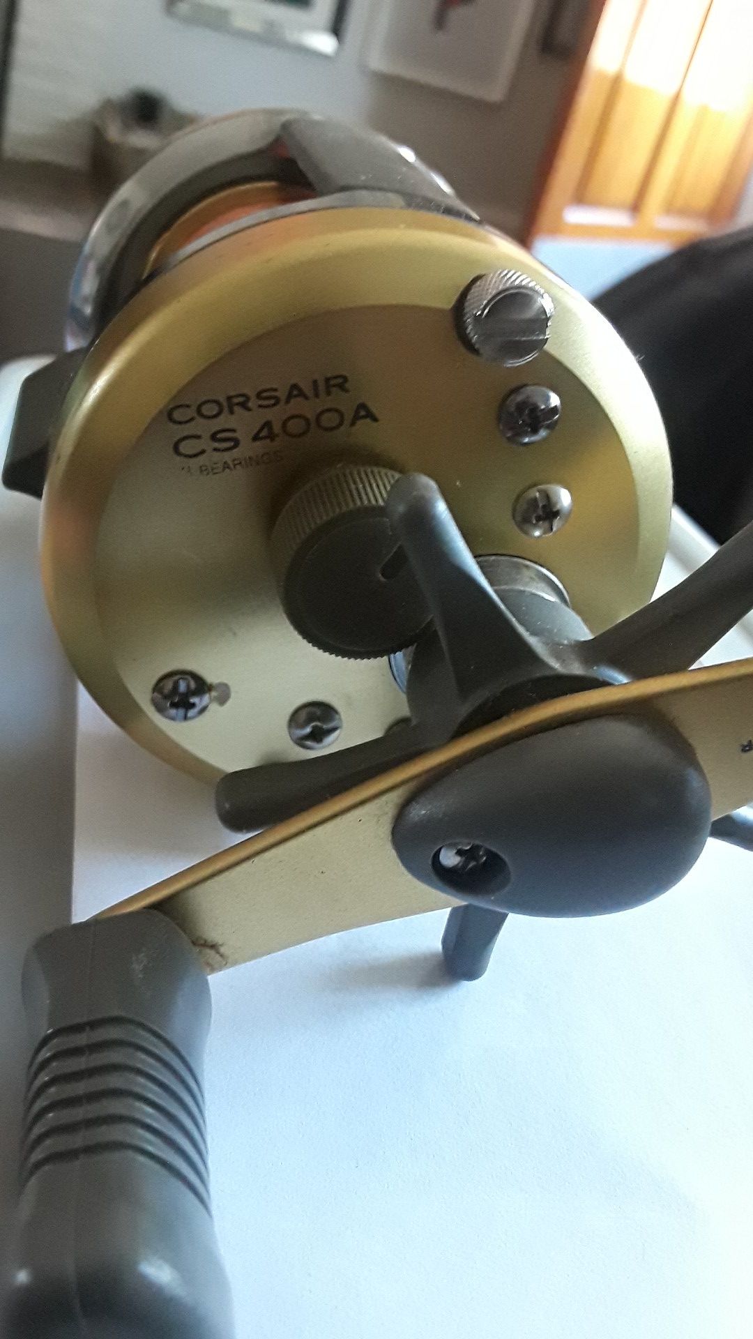 Shimano Corsair cs400 a right-handed retrieve like new