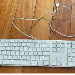 Apple Magic Keyboard 