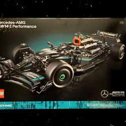 LEGO Technic Mercedes-AMG F1 W14 E Performance Model Car 42171
